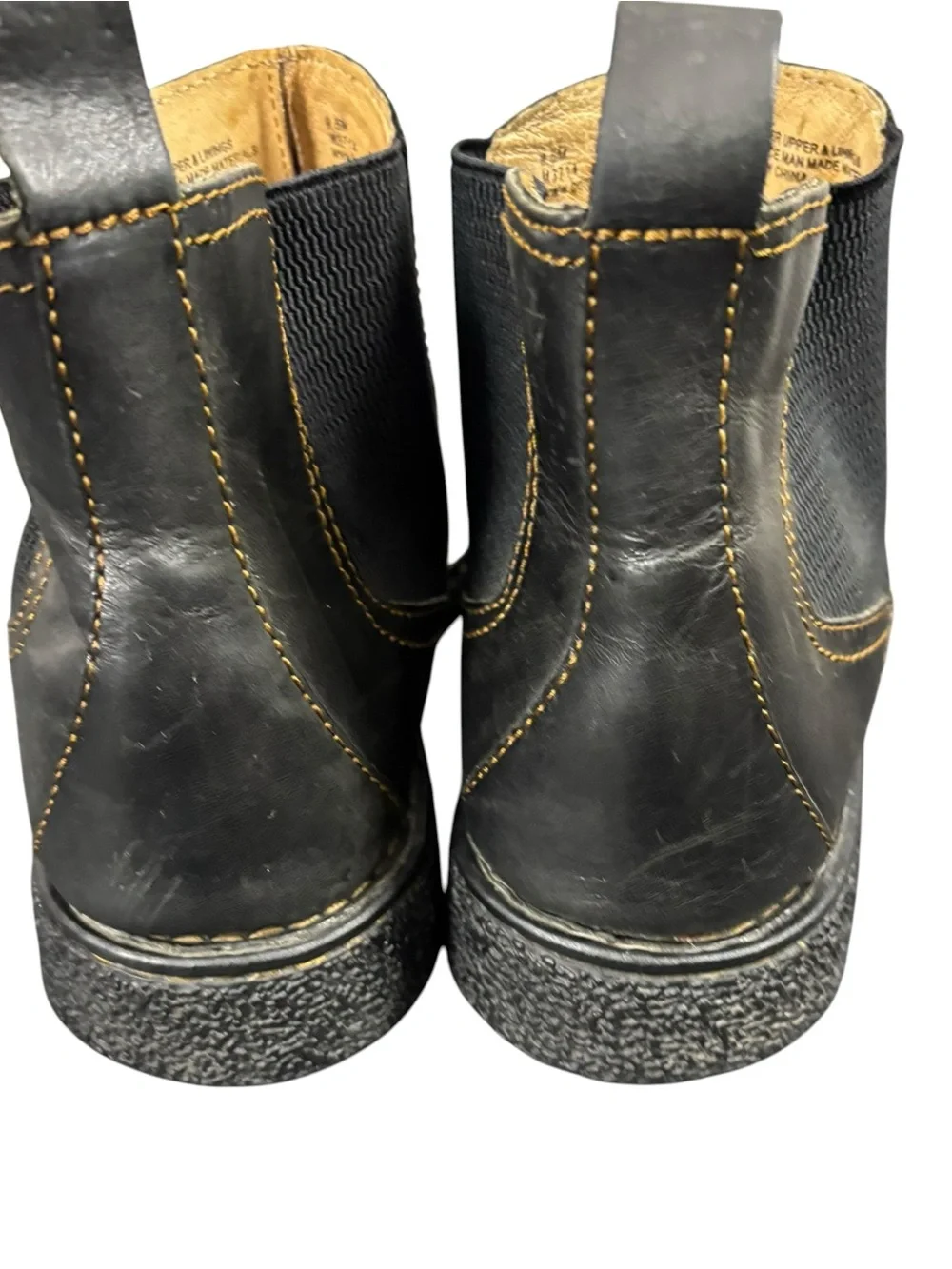 born black leather chelsea boots men’s Size 9.5 M